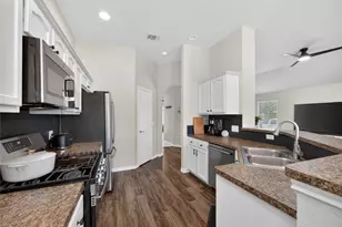 236 Pentire Way, Hutto, TX 78634 - Photo 11