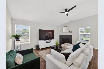 236 Pentire Way, Hutto, TX 78634 - Photo 5