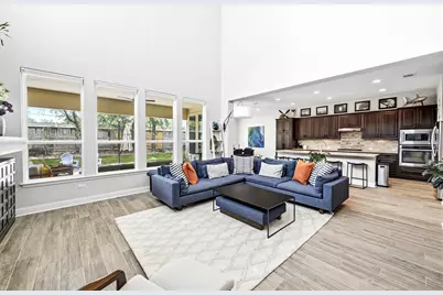 8900 Jodie Lane, Austin, TX 78748 - Photo 5