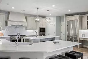 7916 Crandall Rd, Austin, TX 78739 - Photo 9