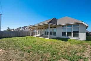 3105 High Meadow St, Seguin, TX 78155 - Photo 31