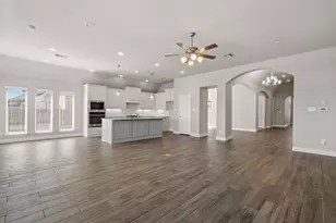 3105 High Meadow St, Seguin, TX 78155 - Photo 5