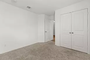 509 Callisto Ct, Jarrell, TX 76537 - Photo 7