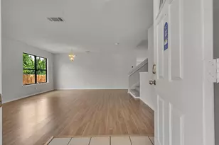8007 Bramble Bush Dr, Austin, TX 78747 - Photo 3