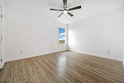 13501 Sierra Wind Lane, Elgin, TX 78621 - Photo 25