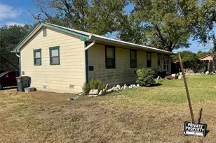 1510 E Fannin St, Luling, TX 78648 - Photo 5