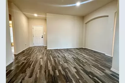 417 Bandara Woods Boulevard, Elgin, TX 78621 - Photo 5