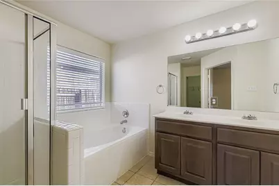 11612 Larch Valley Drive, Austin, TX 78754 - Photo 7