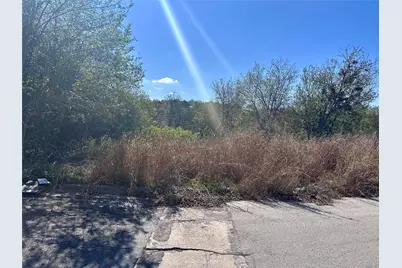 501 W Rio Grande Street, Taylor, TX 76574 - Photo 1