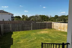 109 Riverhill Dr Dr, Georgetown, TX 78628 - Photo 35