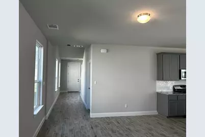 109 Riverhill Dr Drive, Georgetown, TX 78628 - Photo 3