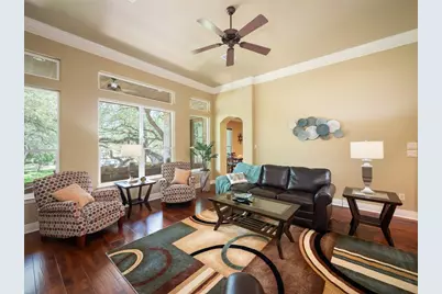 104 E Rustle Cove, Georgetown, TX 78628 - Photo 7