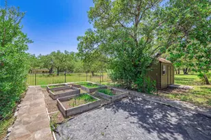 104 E Rustle Cove, Georgetown, TX 78628 - Photo 35