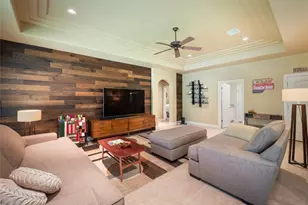 104 E Rustle Cove, Georgetown, TX 78628 - Photo 9