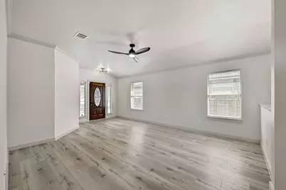 919 Flanagan Drive, Leander, TX 78641 - Photo 5