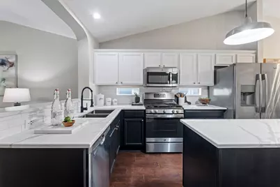 1042 Monadale Trail, Round Rock, TX 78664 - Photo 15