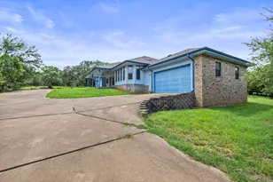 313 Lagoon Loop, Horseshoe Bay, TX 78657 - Photo 11