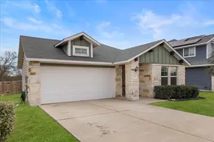 123 Saranac Dr, Elgin, TX 78621 - Photo 3