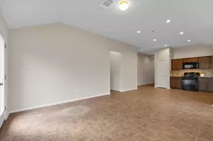123 Saranac Dr, Elgin, TX 78621 - Photo 5