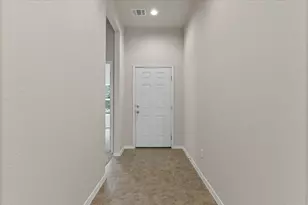 123 Saranac Dr, Elgin, TX 78621 - Photo 5