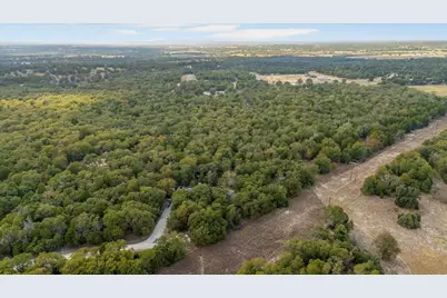 120 Twin Oaks Road, Elgin, TX 78621 - Photo 13