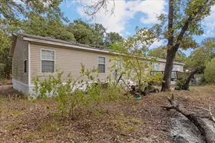 120 Twin Oaks Rd, Elgin, TX 78621 - Photo 3