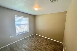 7813 Duber Ln, Austin, TX 78747 - Photo 15