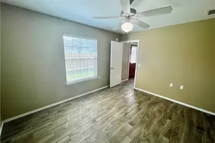 7813 Duber Ln, Austin, TX 78747 - Photo 11