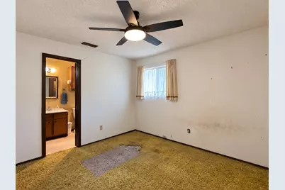 704 Drake Lane, Taylor, TX 76574 - Photo 7