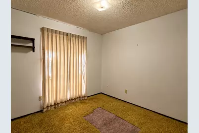704 Drake Lane, Taylor, TX 76574 - Photo 11