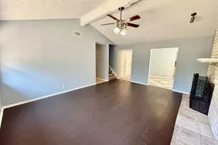 1913 Magazine St, Austin, TX 78727 - Photo 5