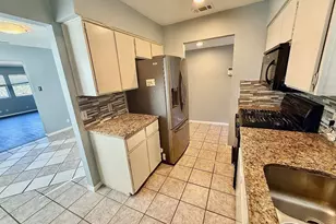 1913 Magazine St, Austin, TX 78727 - Photo 3