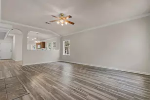 5605 Bentsen Ln, Austin, TX 78723 - Photo 7