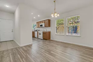5605 Bentsen Ln, Austin, TX 78723 - Photo 3