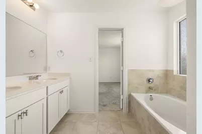 8002 Prairie Rye Drive, Lago Vista, TX 78645 - Photo 15