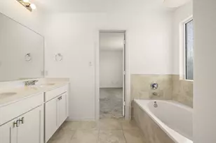 8002 Prairie Rye Dr, Lago Vista, TX 78645 - Photo 15