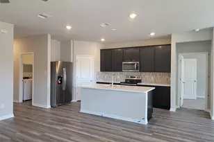 112 Capella Wy, Hutto, TX 78634 - Photo 3