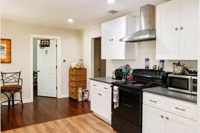 800 Barbara Drive, San Marcos, TX 78666 - Photo 9