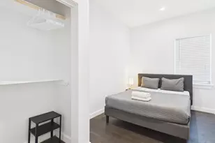 1010 W 26th St, Austin, TX 78705 - Photo 11