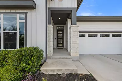 8324 Looksee Lane, Austin, TX 78744 - Photo 9