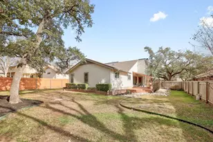 12020 Carmel Park Ln, Austin, TX 78727 - Photo 25