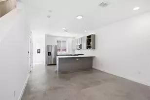 814 N Bluff Dr, Austin, TX 78745 - Photo 9
