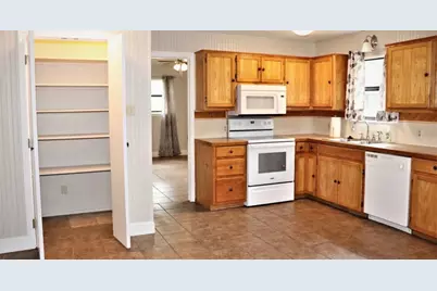 145 Henna, Bertram, TX 78605 - Photo 3