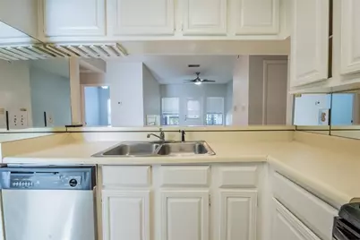 806 W 24th Street #236, Austin, TX 78705 - Photo 7