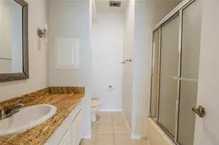 806 W 24th St, Austin, TX 78705 - Photo 9