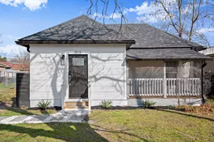 918 W 3rd St, Taylor, TX 76574 - Photo 3