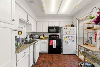 2110 Rio Grande Street #303, Austin, TX 78705 - Photo 11