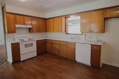 741 W Bell Street, Bartlett, TX 76511 - Photo 5
