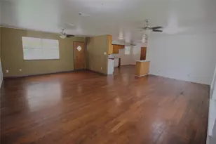 741 W Bell St, Bartlett, TX 76511 - Photo 3