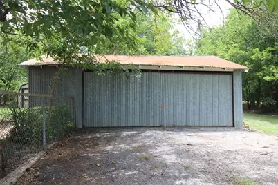 741 W Bell Street, Bartlett, TX 76511 - Photo 17